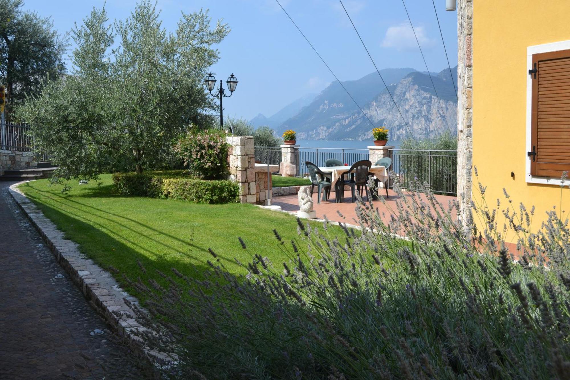 Appartamenti La Perla Malcesine Ngoại thất bức ảnh
